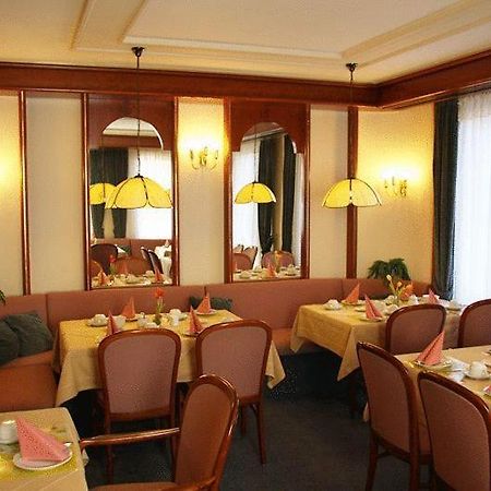 Hotel Am Schelztor 에즐링겐 외부 사진