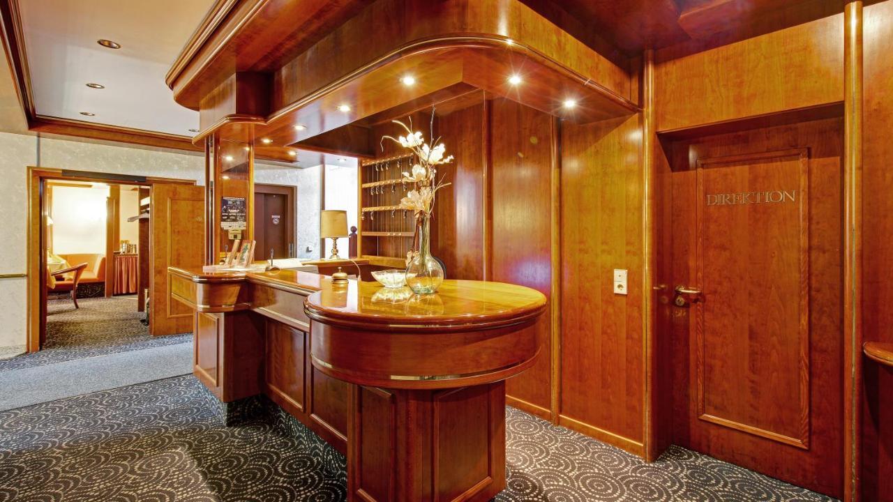 Hotel Am Schelztor 에즐링겐 외부 사진